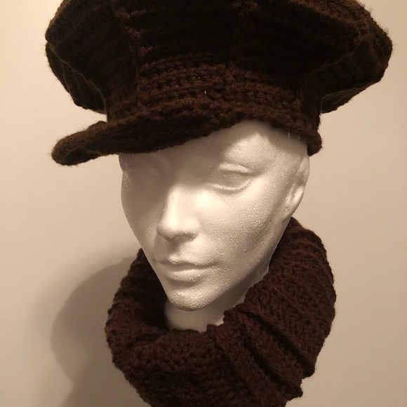 Classic Handmade Crochet Hat Set. - Picture 6 of 8